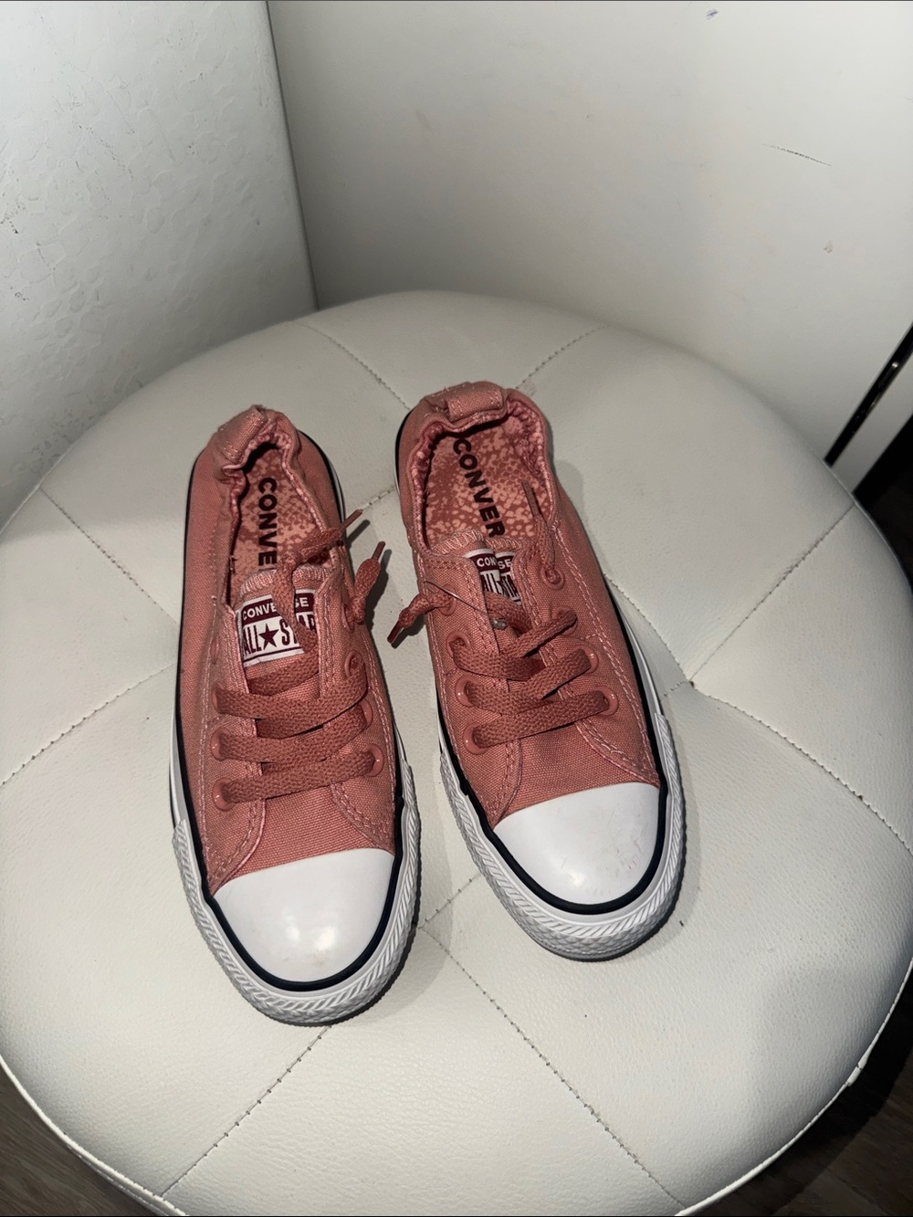Converse Low Top Canvas Sneakers in Dusty Rose